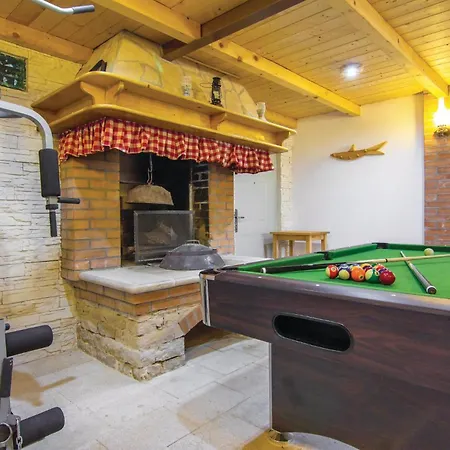 Holiday home Gorgeous Home In Cabrunici With Wifi