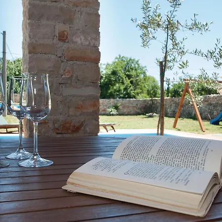 度假居 Vi Cabrunici