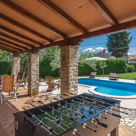 Gorgeous Home In Cabrunici With Wifi